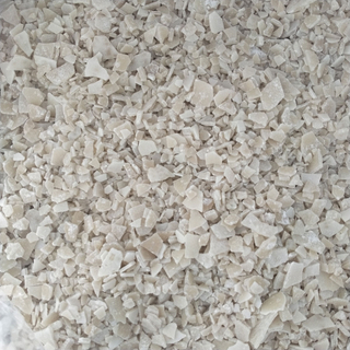 Magnesium chloride snow melting agent